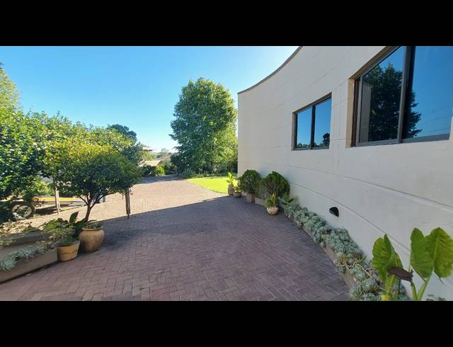 4 BEDROOM HOUSE FOR SALE IN VANDERBIJLPARK SW 5